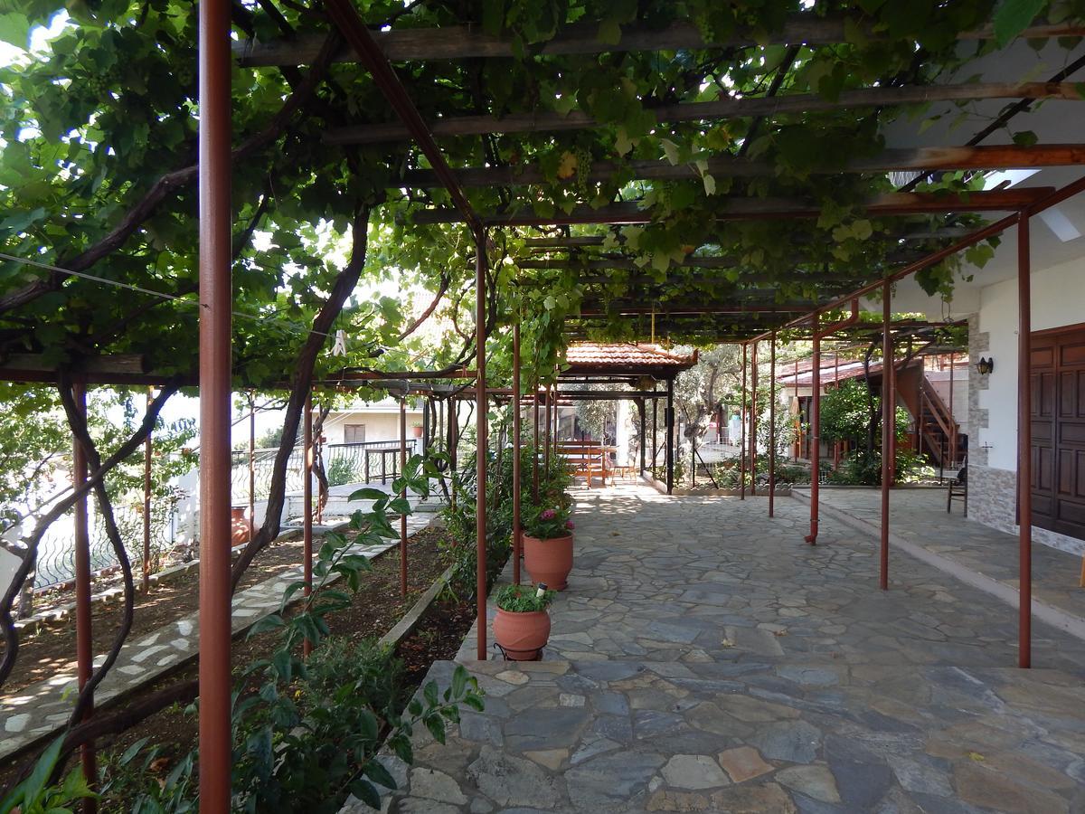 Ktena Apartments Platanias  Bagian luar foto