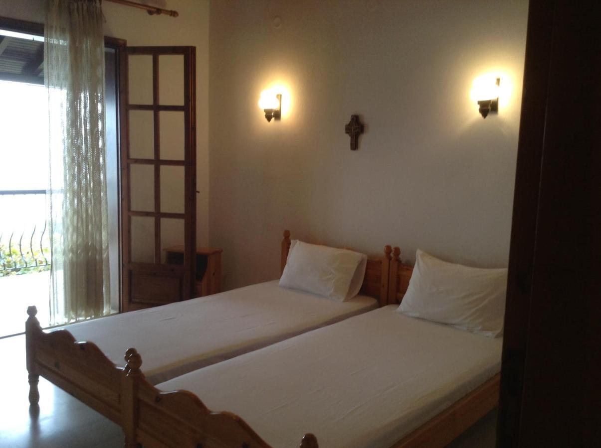 Ktena Apartments Platanias  Ruang foto
